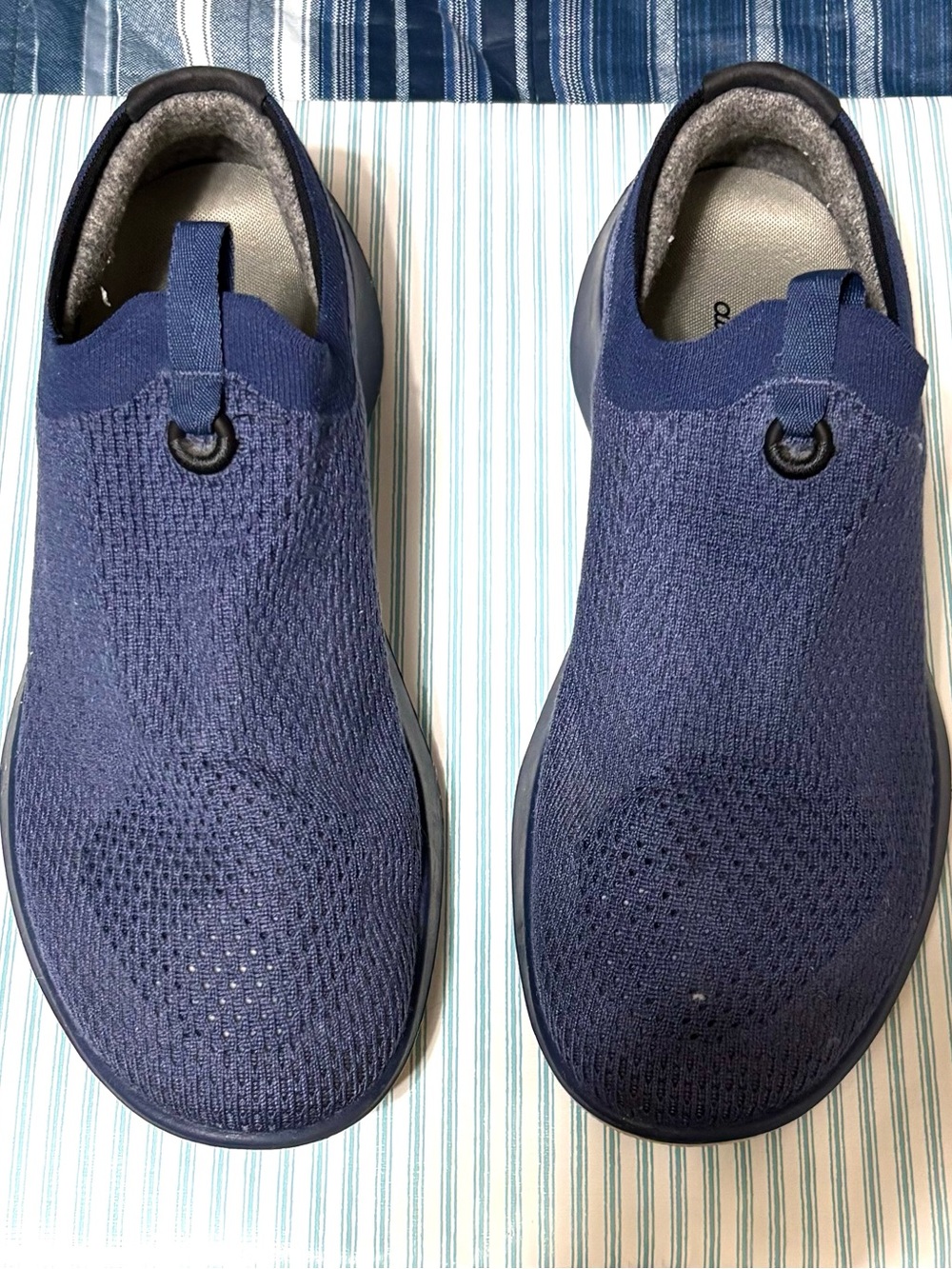 Allbirds women’s Slip-On Knit Sneakers - Navy Blue